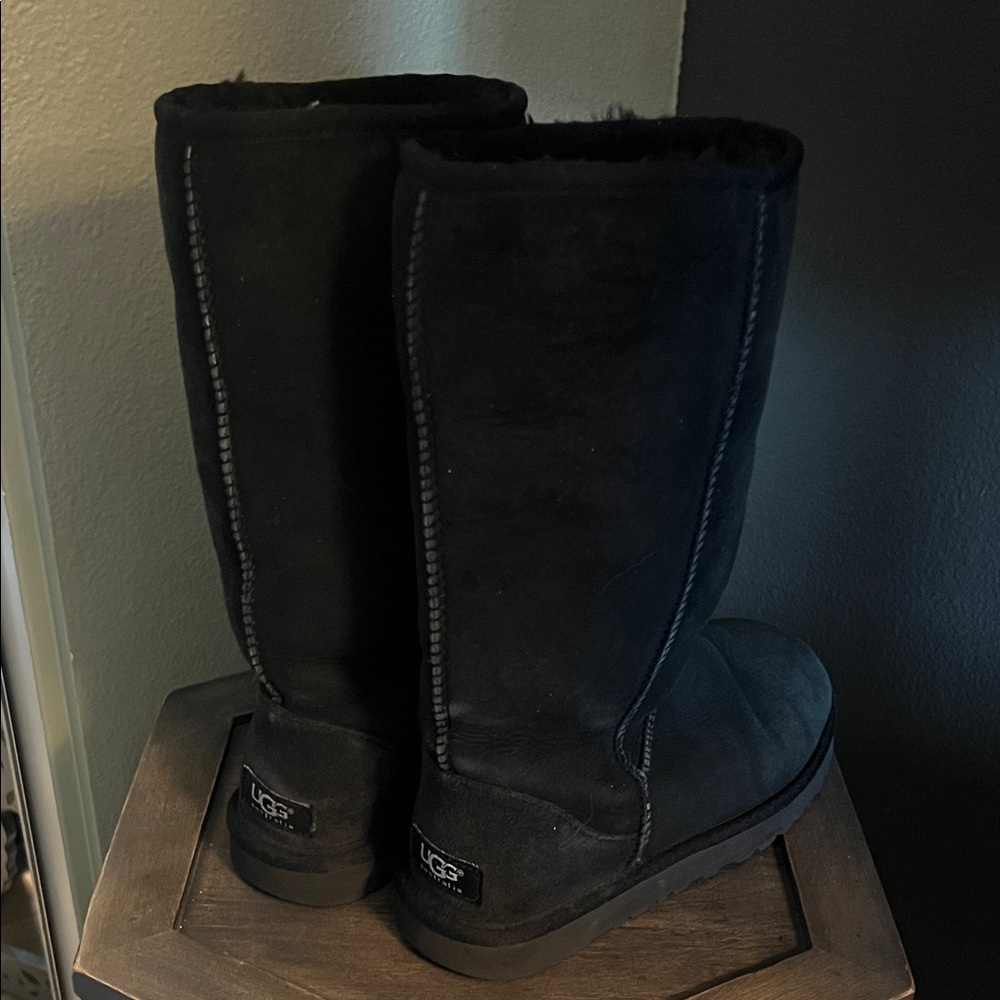 UGG, size 6, Classic Black Tall Boots - Picture 3 of 14